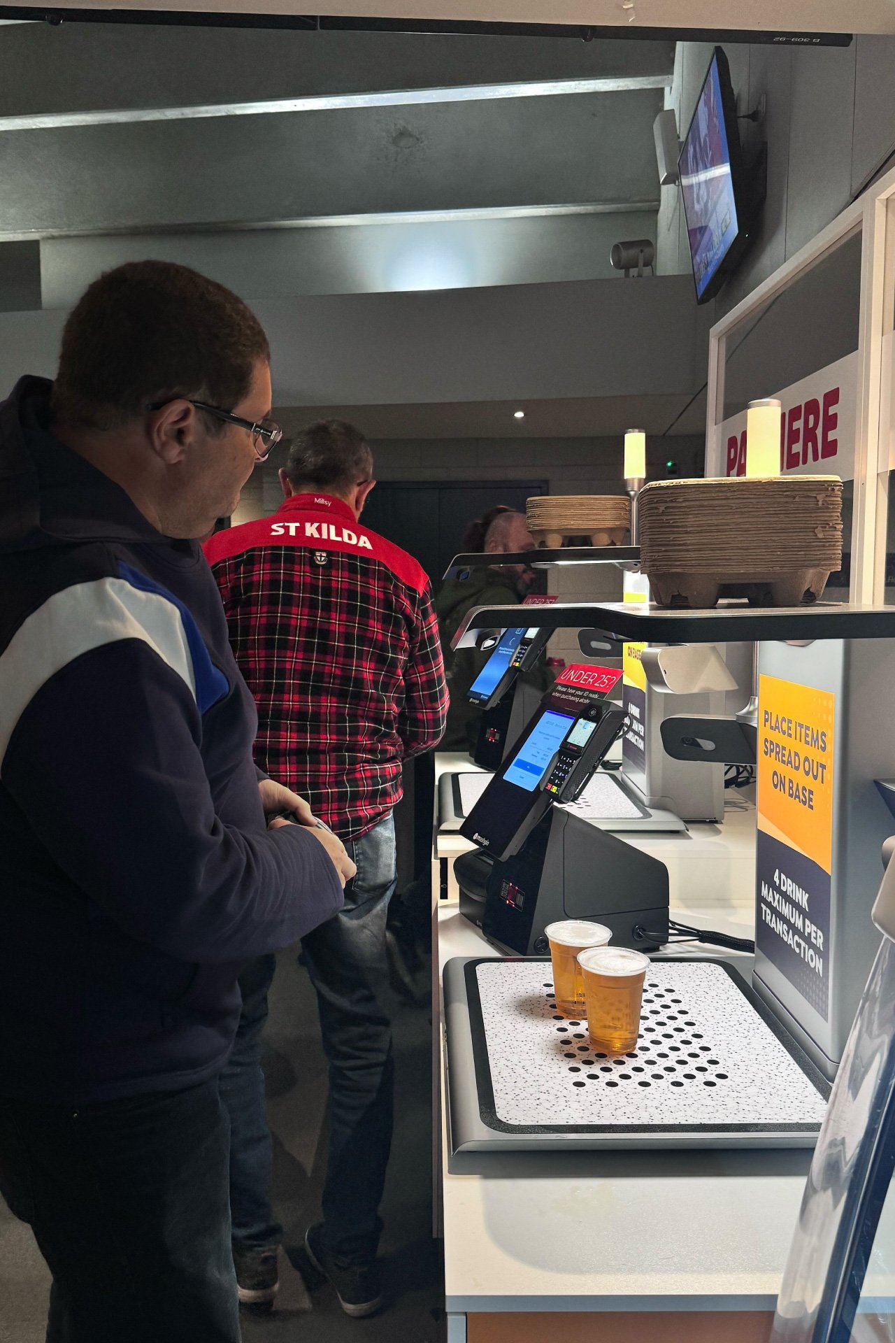 AFL fan checks out with Mashgin at Marvel Stadium